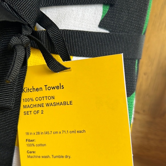 25% off Bundles NWT Arrow Geo/Yellow Poppy 2 Kitchen Towels DVF for Target - Picture 9 of 10